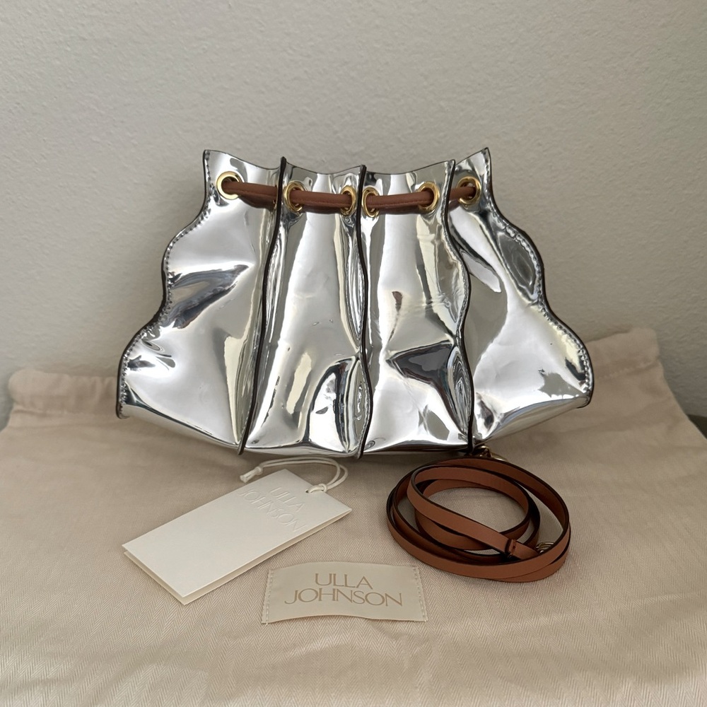 Ulla Johnson Adria Pleated Wave Leather Wristlet / Crossbody Bag. EUC.
